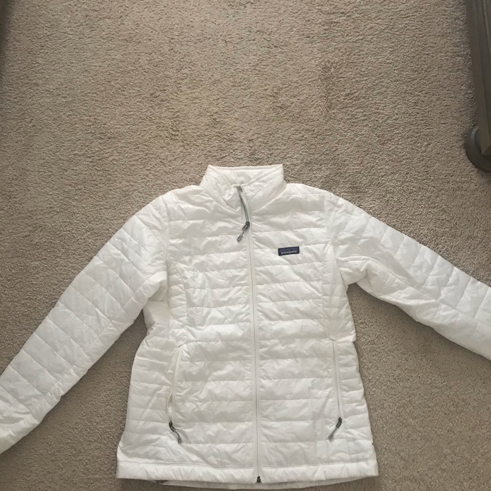 Women’s Patagonia jacket only worn once